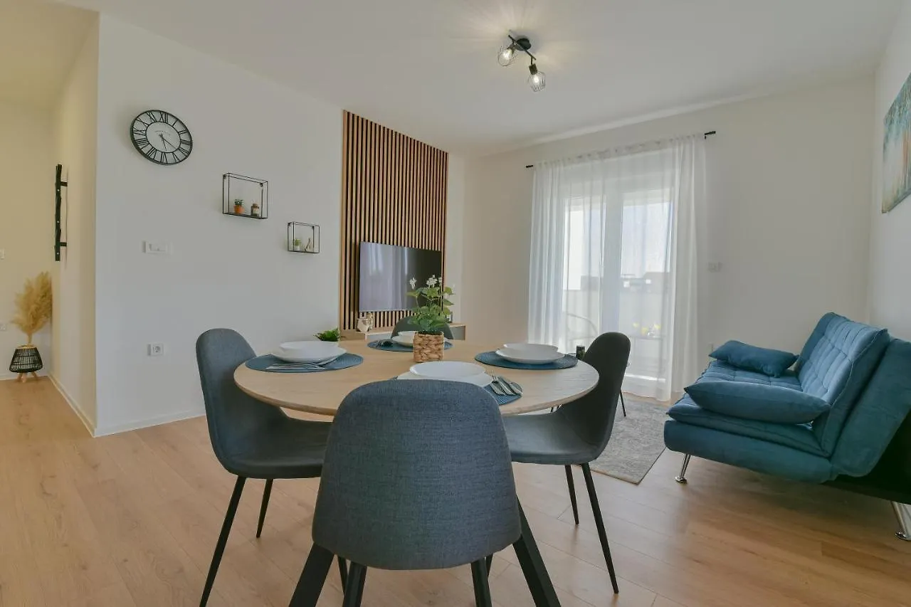 Apartments Noa Sukošan