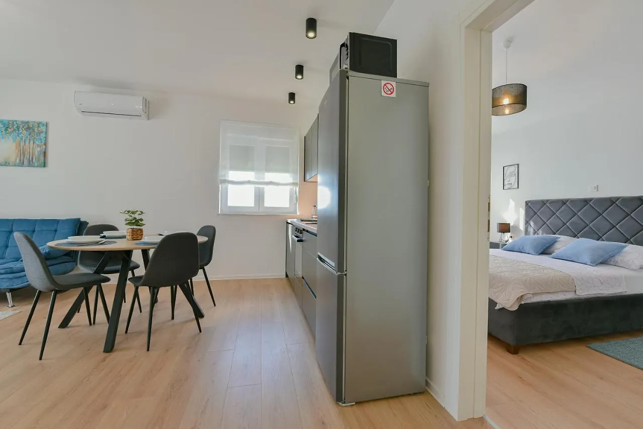 Apartments Noa Sukošan
